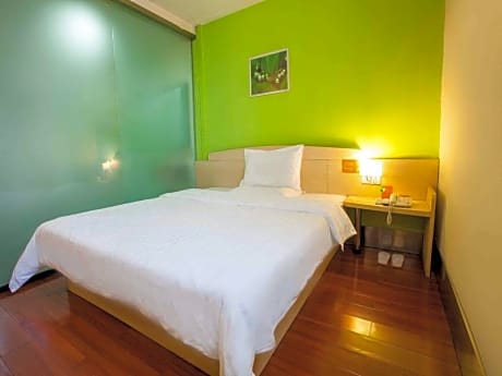 7Days Inn Wuhan Shifu Branch