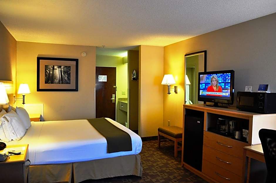 SureStay Plus Hotel By Best Western Roanoke Rapids