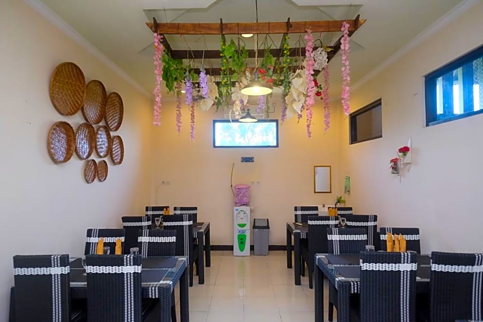 Urbanview Hotel Anggraeni Jatibarang