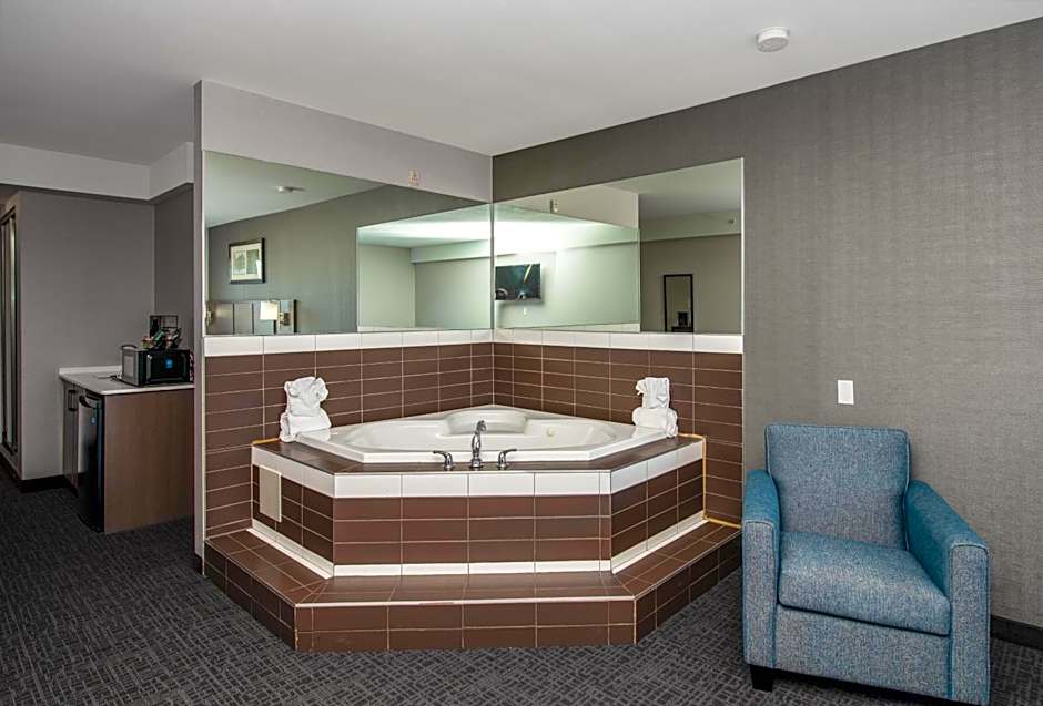 Coast Lethbridge Hotel & Conference Centre