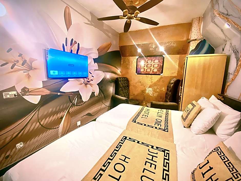 Jhelum One Hotel, Shandar Chowk Jhelum