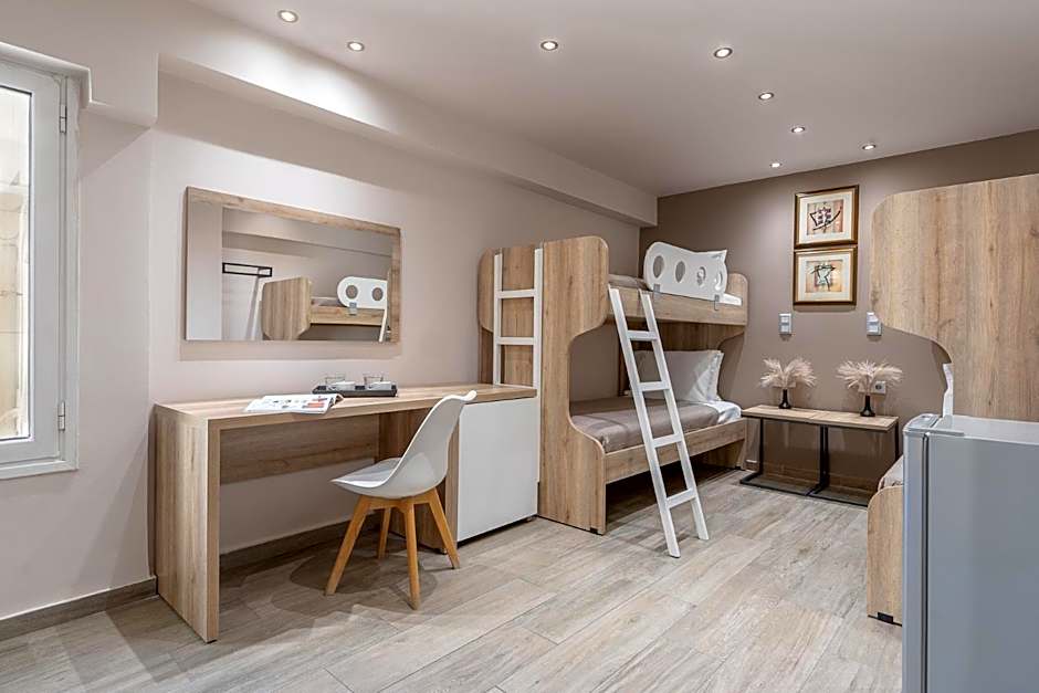 PIRAEUS DREAM CITY HOTEL