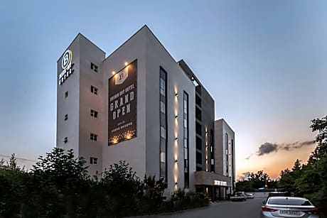 Brown-Dot Hotel Dongchon Amusement Park