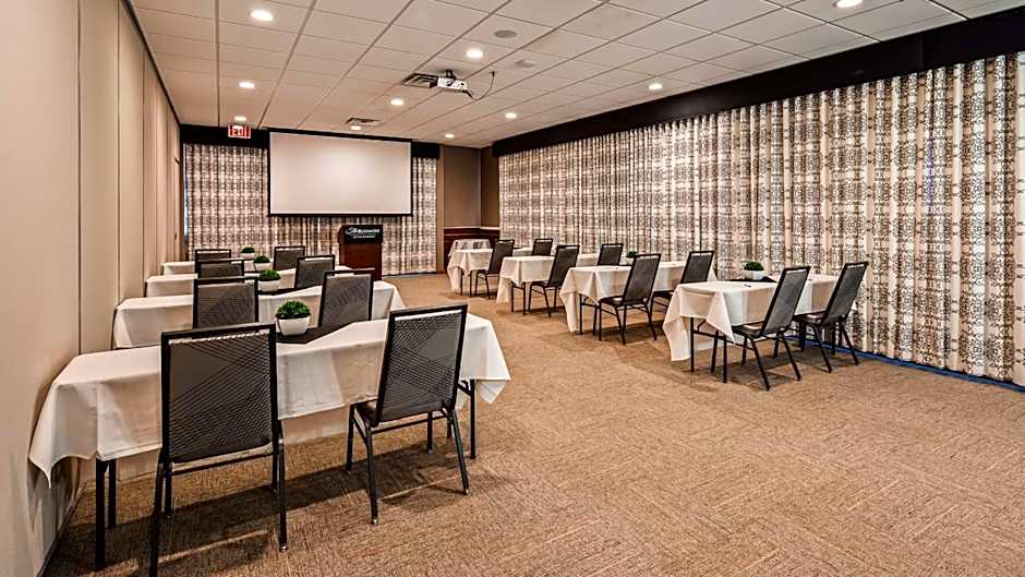 The Rushmore Hotel & Suites; BW Premier Collection