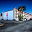 Red Roof PLUS+ & Suites Naples Downtown-5th Ave S