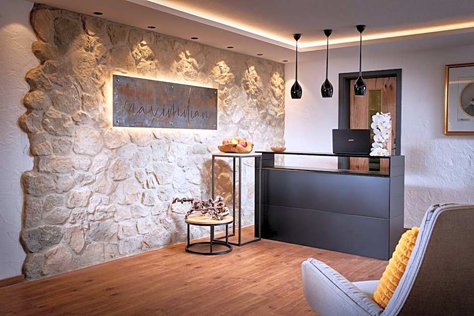 Maximilian Appartements