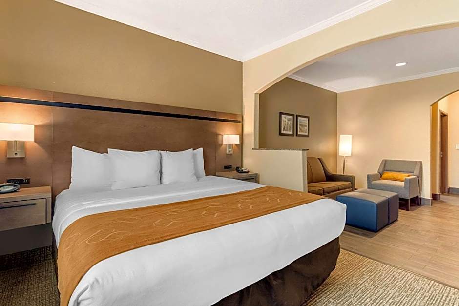 Comfort Suites Baytown I 10