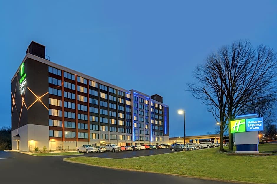 Holiday Inn Express & Suites Ft. Washington - Philadelphia By IHG