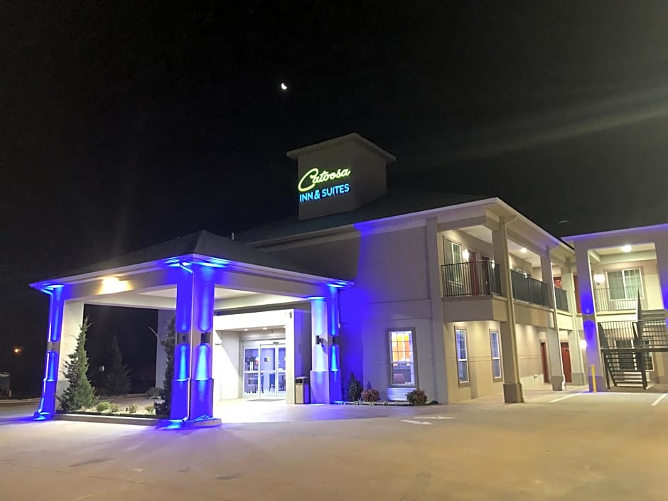 Catoosa Inn & Suites