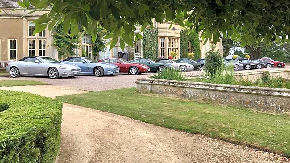 Dumbleton Hall Hotel