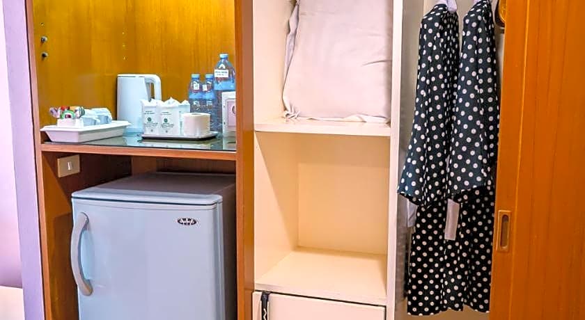 Viangtak Riverside Hotel