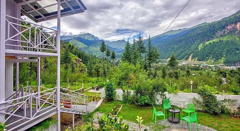 Baan By Snow City Farm