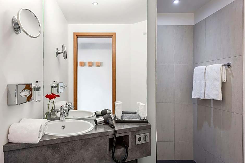 Hotel Wolfsburg Centrum Affiliated by Melia
