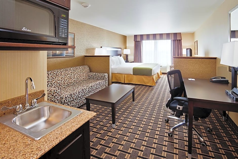 Holiday Inn Express and Suites Limerick-Pottstown