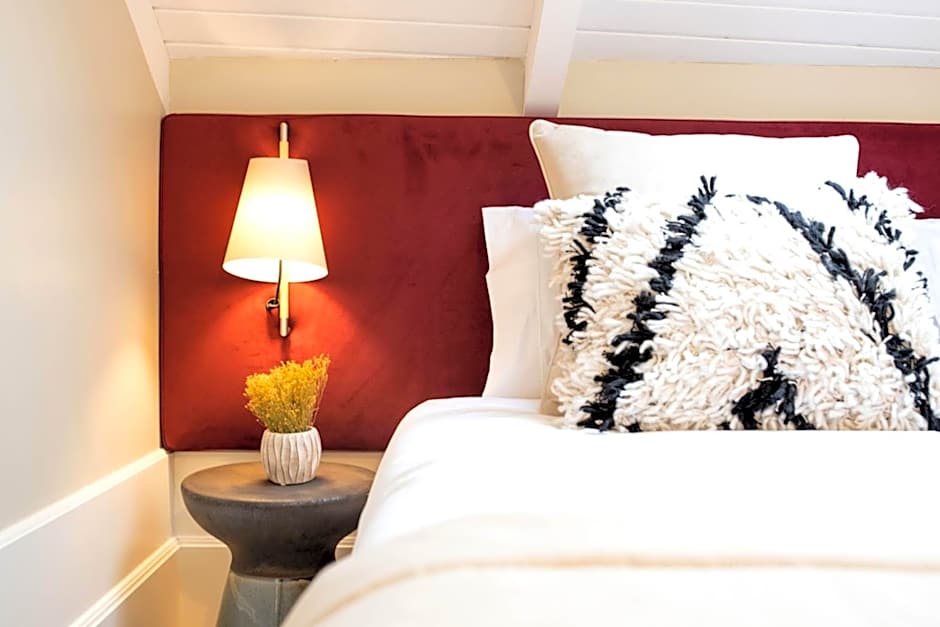 Harbour Inn Design Townhouse