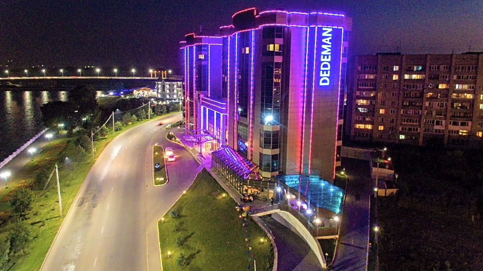 Dedeman Oskemen Tavros Hotel