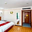 Ln White House Hotel