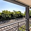 B&B HOTEL CHATEAUROUX Aéroport