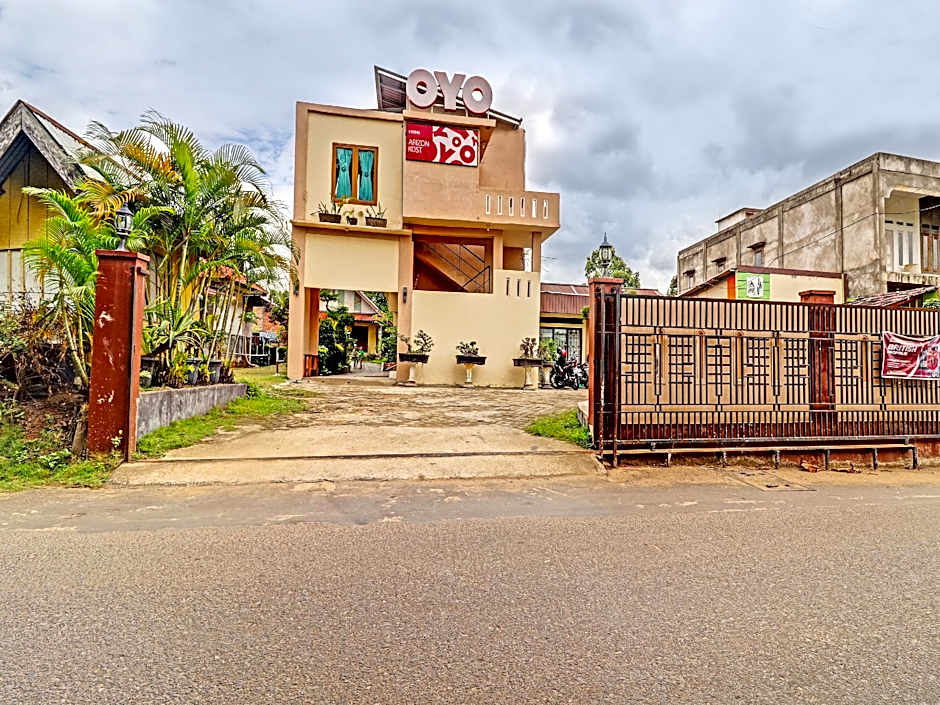 OYO 90945 Arizon Kost