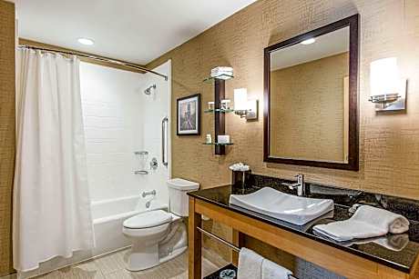 Suite Two Queen Beds