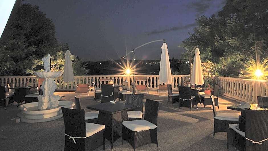 Borgo dei Poeti Romantik Hotel