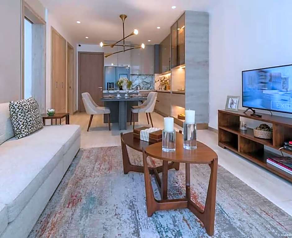 Le Parc Hotel, Beyond Stars