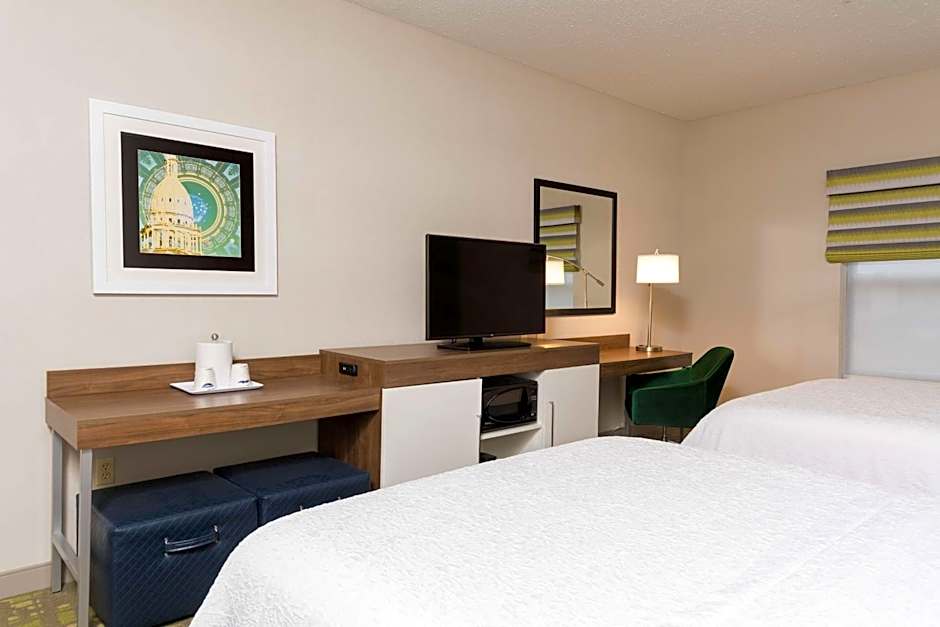 Hampton Inn By Hilton & Suites East Lansing/Okemos