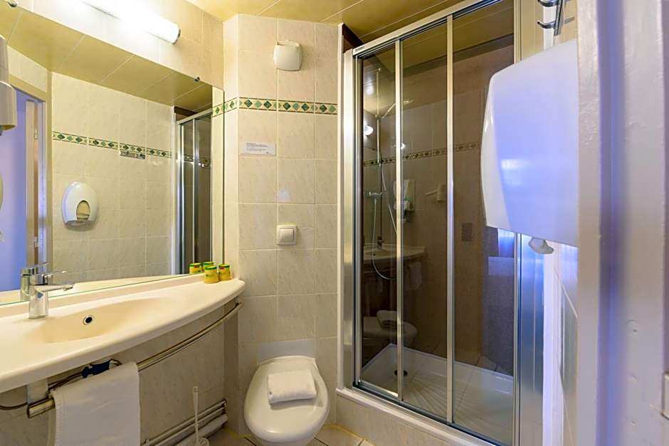 BRIT HOTEL Confort CAMBRAI