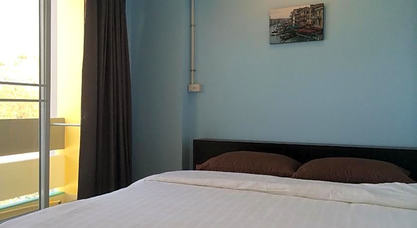 U Dee Room and Coffee Hotel