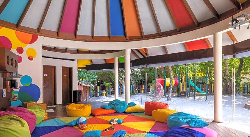 Adaaran Select Meedhupparu – 24 hours Dine Around Premium All inclusive