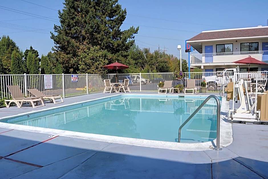 Motel 6-Springfield, OR - Eugene North
