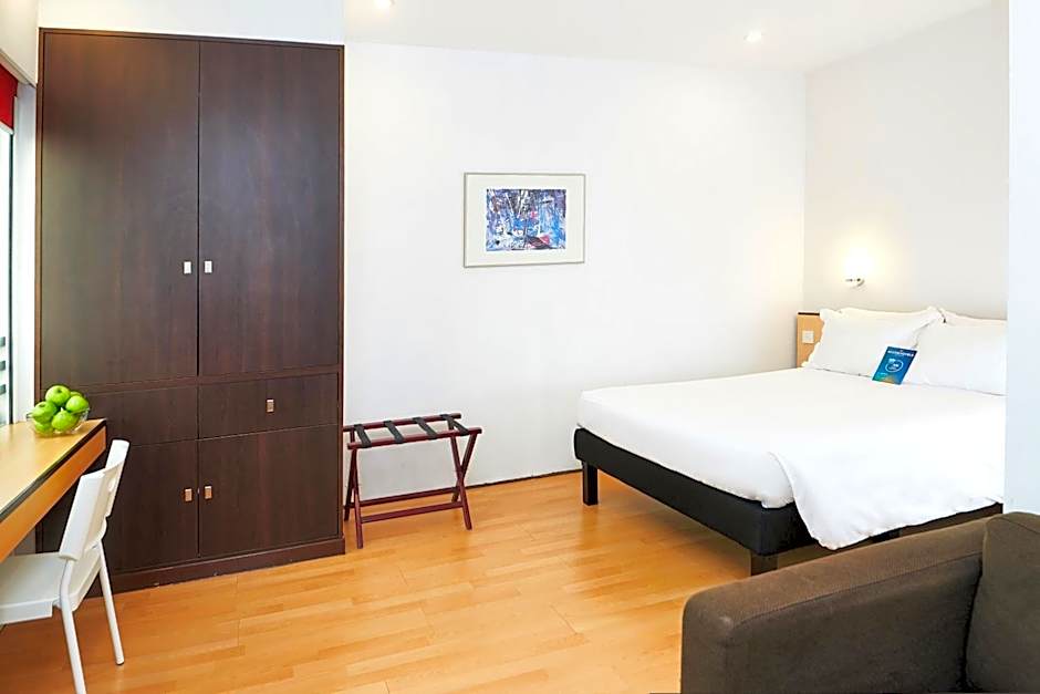 Photo 1 of 5 of Studio 1 Double Bed