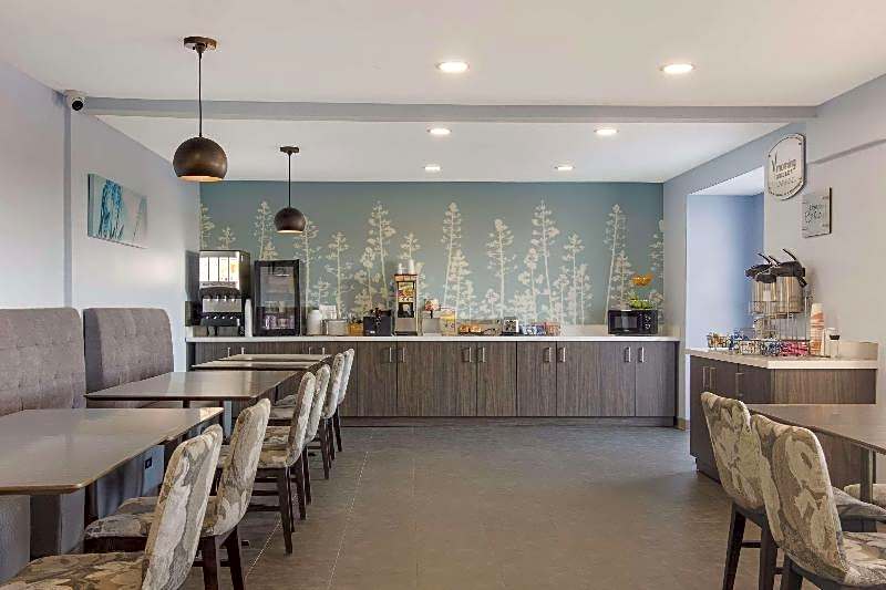Rodeway Inn and Suites