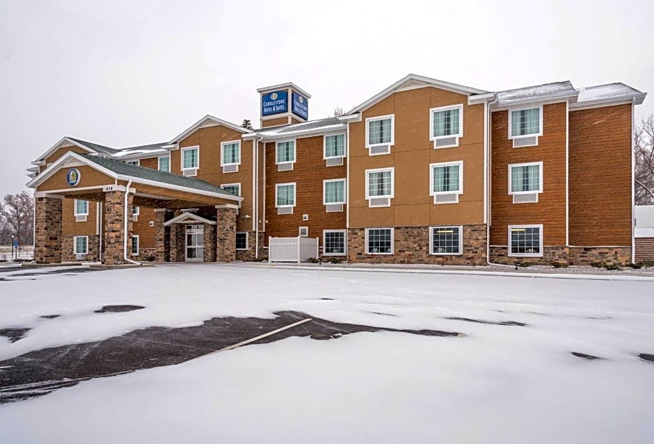 Cobblestone Hotel & Suites - Hutchinson