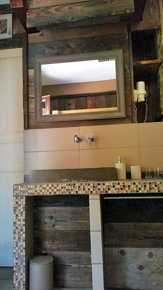 Chambres d'Hôtes Chalet de la Source