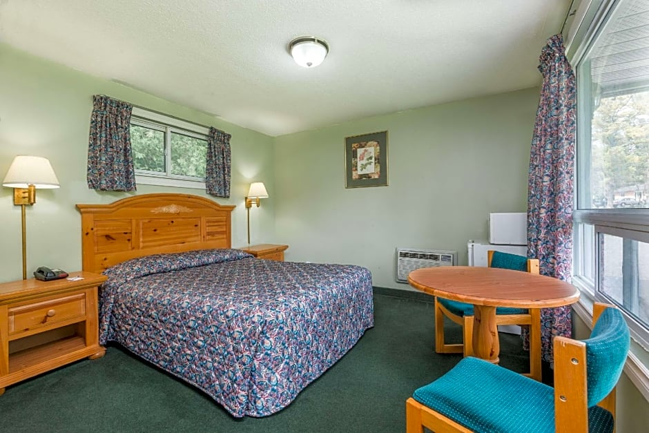 Knights Inn Bracebridge