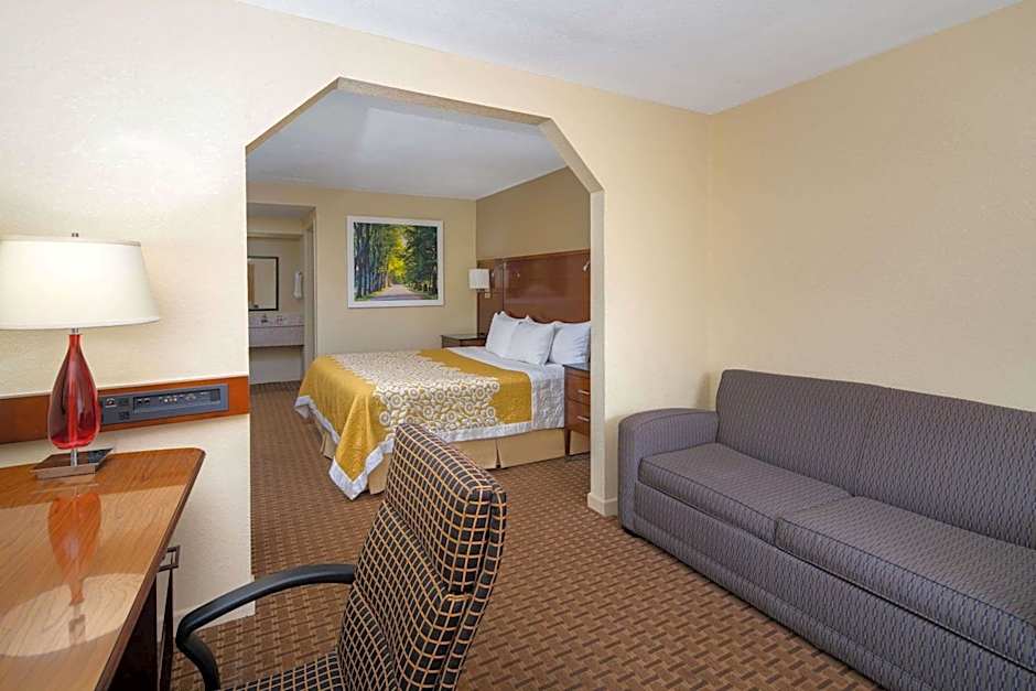 Days Inn by Wyndham Thomaston