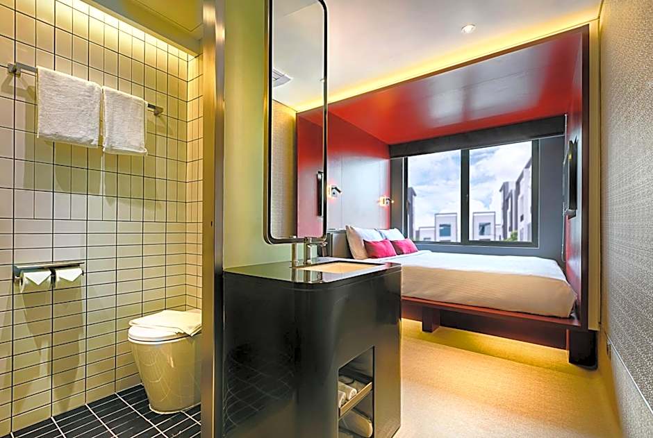 The Upper House, Batu Kawan