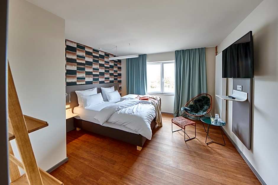 Photo 1 of 9 of Double Room