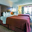 Quality Inn & Suites Bay Front