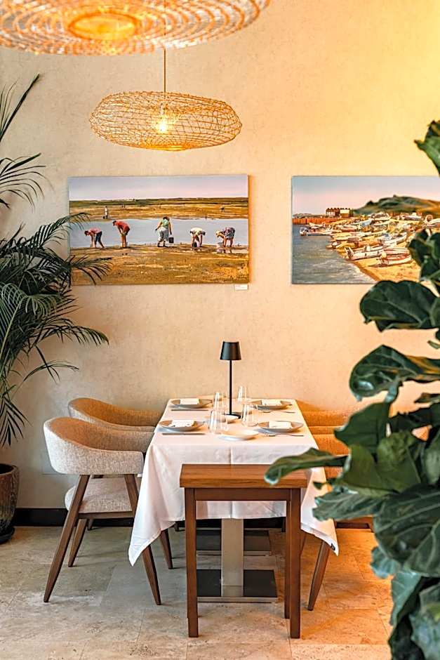 Real Marina Hotel & Spa