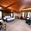 Pictured Rocks Inn and Suites