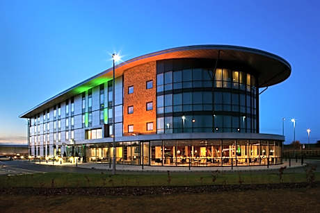Holiday Inn Salisbury-Stonehenge By IHG