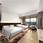 Renaissance Shenzhen Bay Hotel