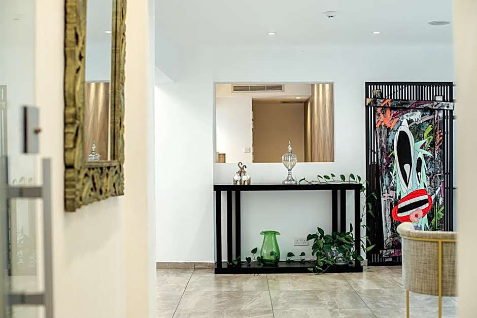 Roseum Boutique Hotel
