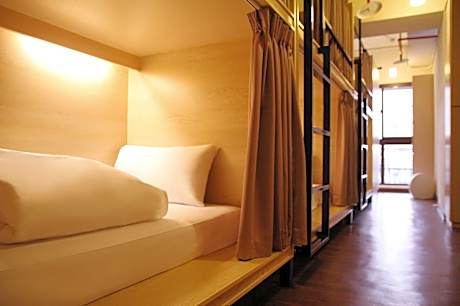 Single Bed Female Dormitory