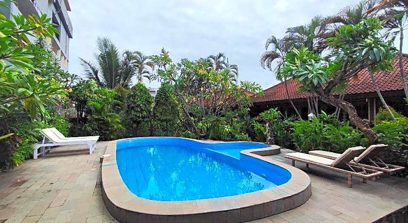 Adus Beach Inn