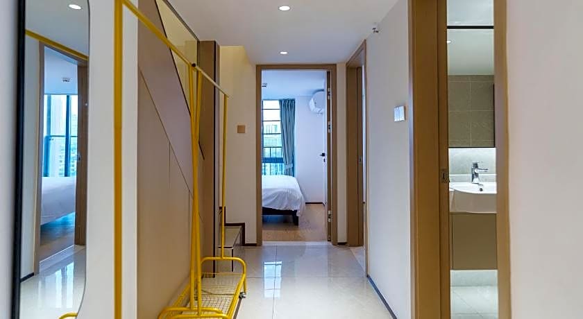 Sunny Apartment Of Grand Continental