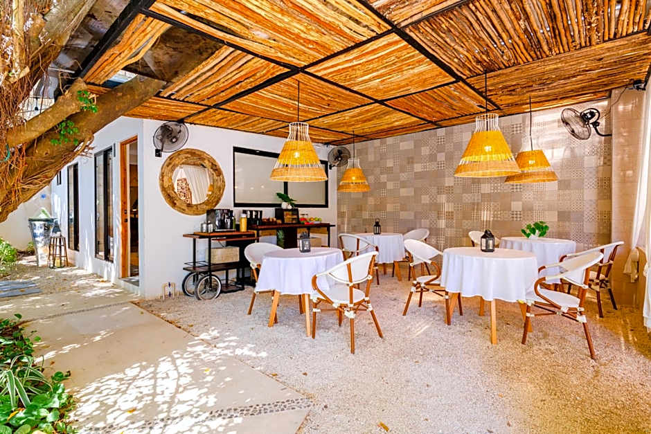 Hotel Aalada Playa del Carmen