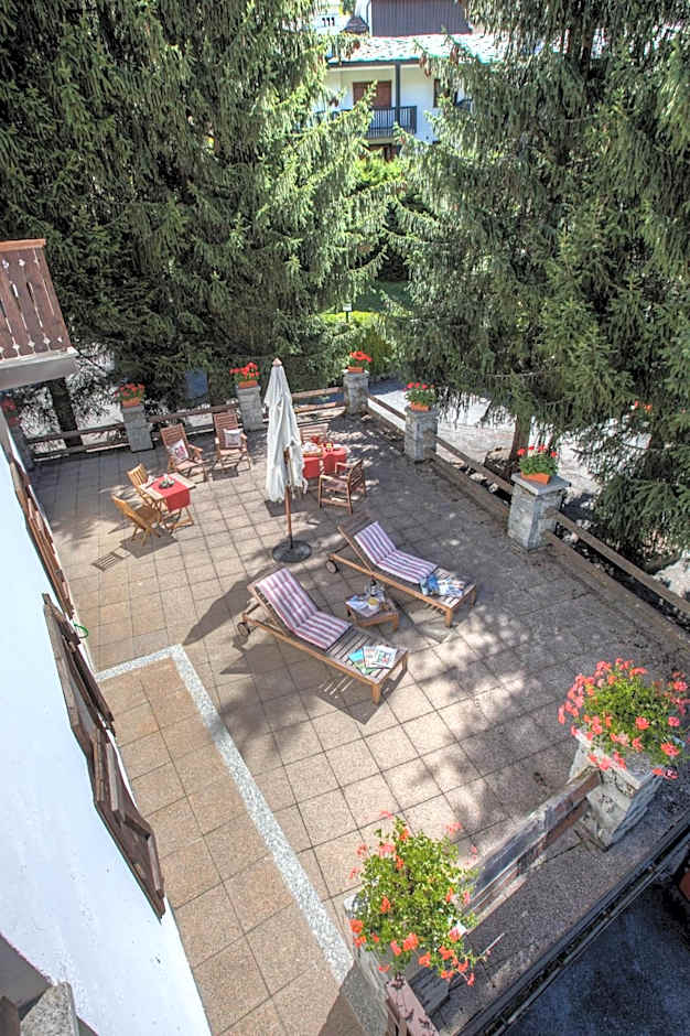 B&B Residence Checrouit